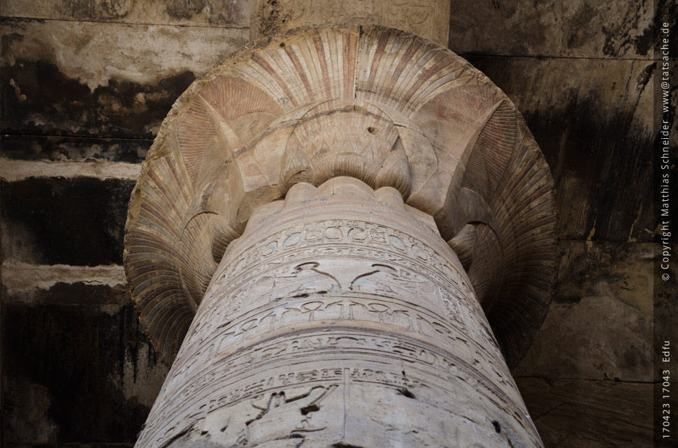 Fotografie (c) Matthias_Schneider 170423 17043 Edfu Kapitell der Eingangshalle