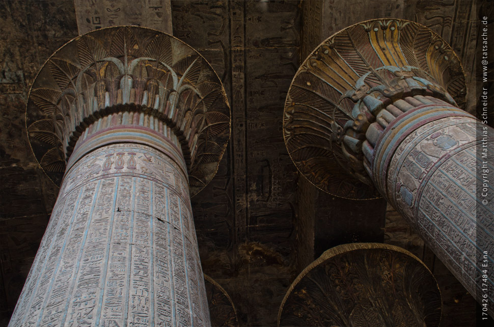 Fotografie (c) Matthias_Schneider Ägypten 170426_17484_Esna_Saeulen_Decke_Farbe Fotografie (c) Matthias_Schneider Ägypten 170426_17484_Esna_Saeulen_Decke_Farbe
