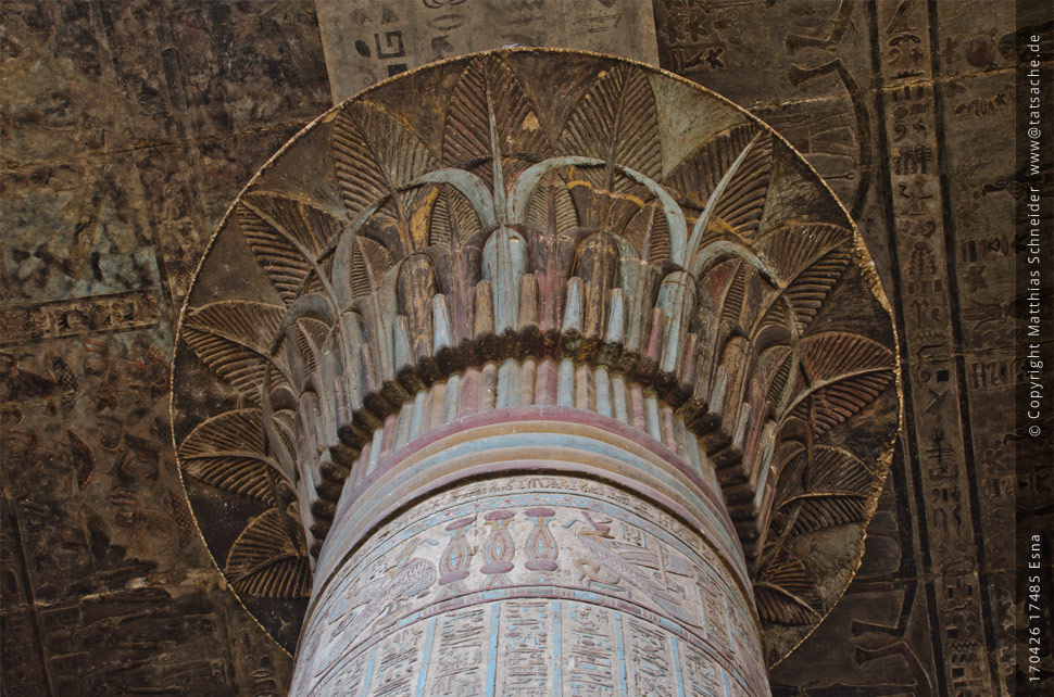 Fotografie (c) Matthias_Schneider Ägypten 170426_17485_Esna_Kapitell_Decke_Farbe Fotografie (c) Matthias_Schneider Ägypten 170426_17485_Esna_Kapitell_Decke_Farbe