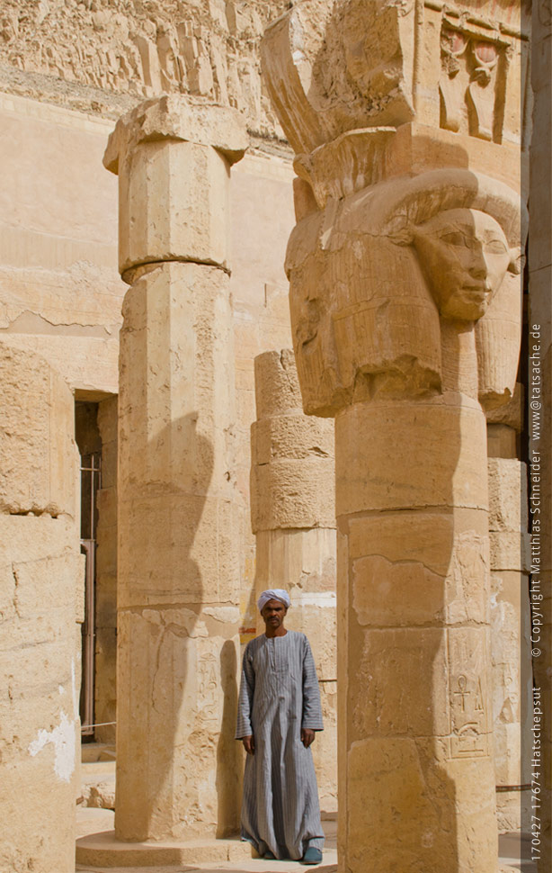 Fotografie (c) Matthias_Schneider Ägypten 170427_17674_Hatschepsut_Hathorsaeule Fotografie (c) Matthias_Schneider Ägypten 170427_17674_Hatschepsut_Hathorsaeule