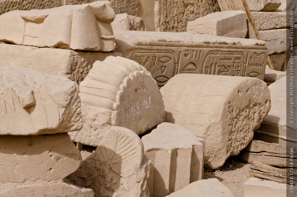 Fotografie (c) Matthias_Schneider Ägypten 170424_17314_Philae-Tempel_Teile Fotografie (c) Matthias_Schneider Ägypten 170424_17314_Philae-Tempel_Teile