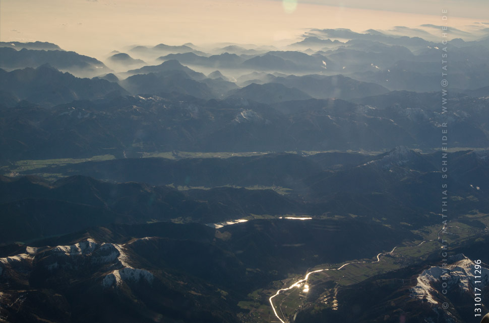 Fotografie Matthias Schneider 131017-01876 Über den Alpen