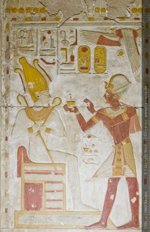 Fotografie (c) Matthias_Schneider Ägypten 170428_17942_Abydos-Tempel_Relief_Farbe